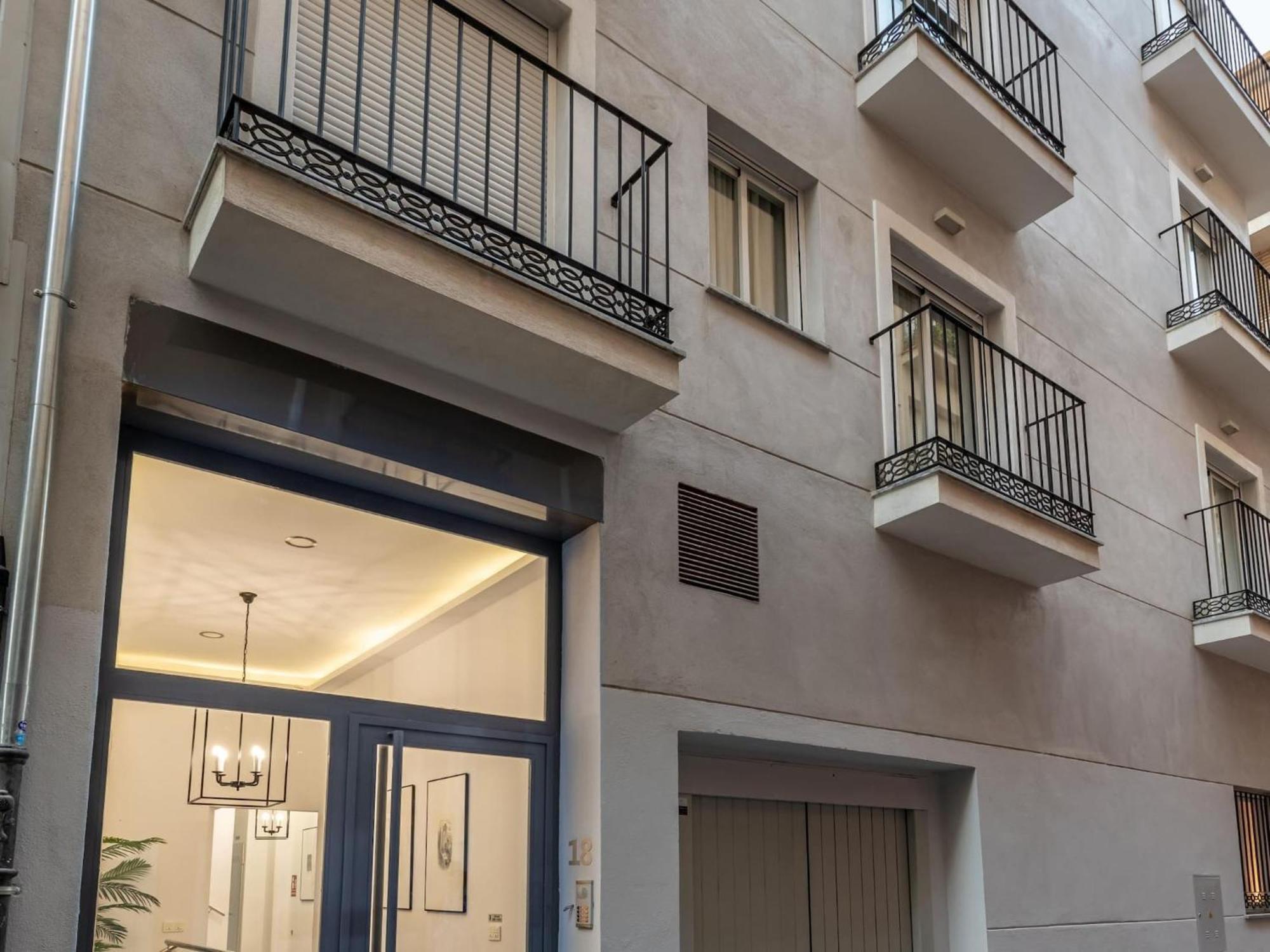 Central Stylish And Elegant 1 & 2 Bedroom Apartments III Granada Buitenkant foto
